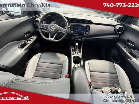 Used 2024 Nissan Kicks SR w/ SR Premium Package FWD image 10