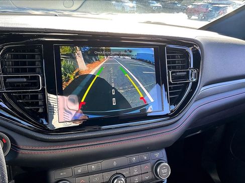 Used 2023 Dodge Durango GT image 14