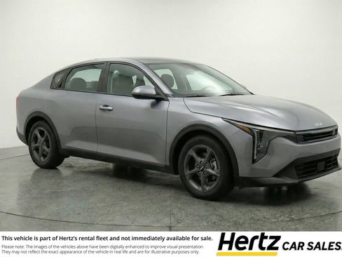 Used 2025 Kia K4 FWD image 1