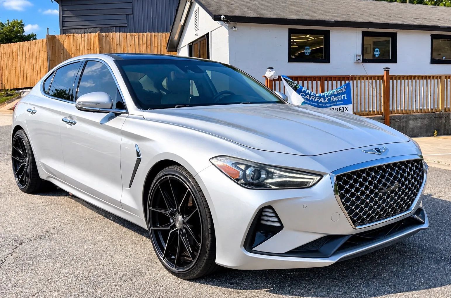 Used 2019 Genesis G70 2.0T Advanced w/ Elite Package RWD image 2