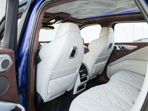 Used 2023 BMW XM AWD/4WD image 31