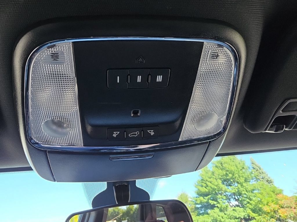 Used 2021 Jeep Grand Cherokee Laredo X AWD/4WD image 23