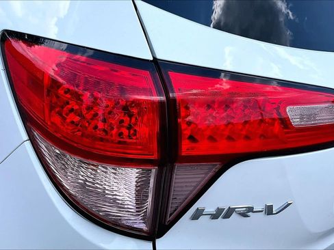 Used 2016 Honda HR-V EX image 27