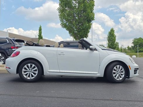 Used 2017 Volkswagen Beetle 1.8T S FWD image 22