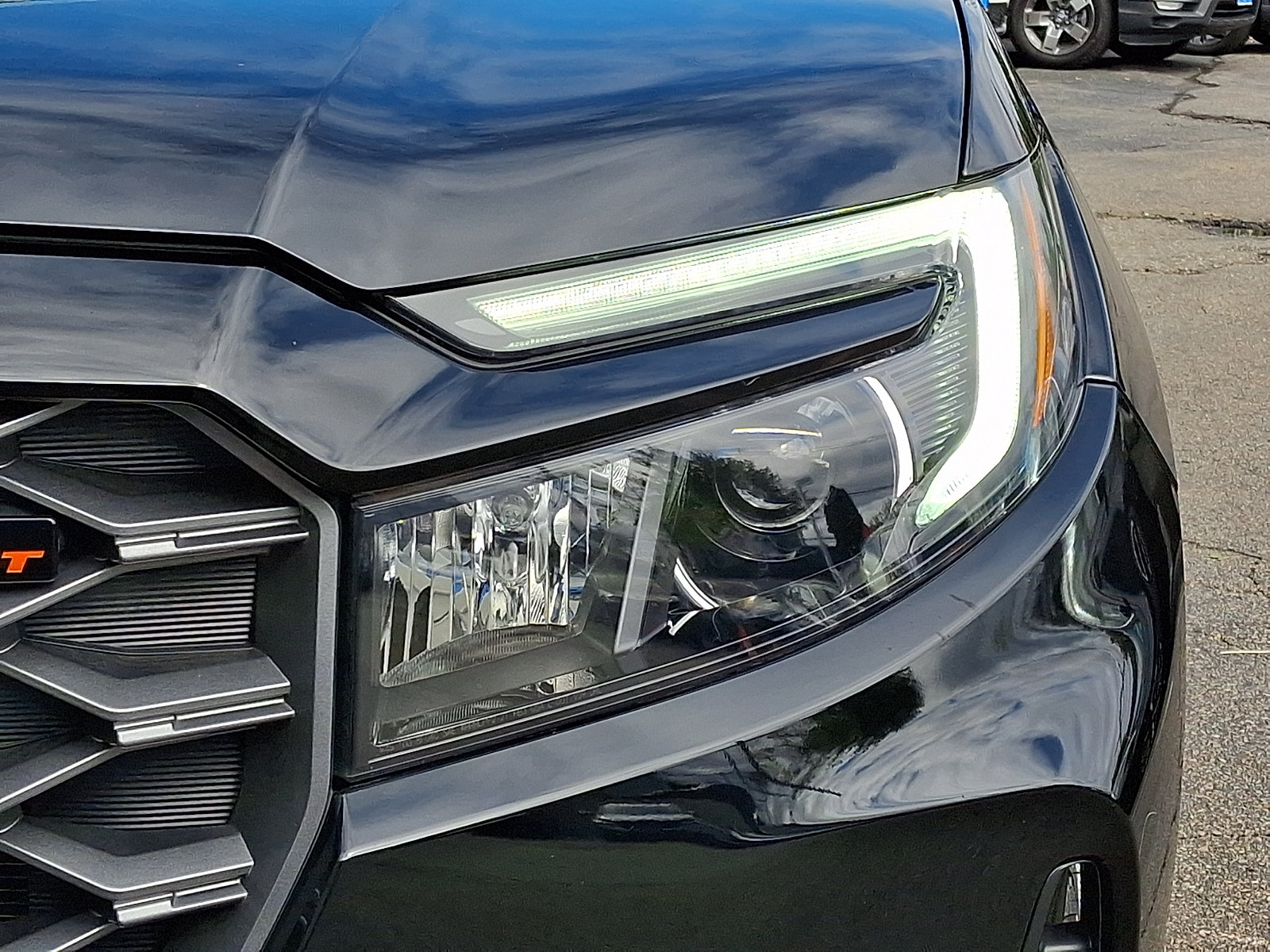 Used 2023 Honda Passport TrailSport image 9