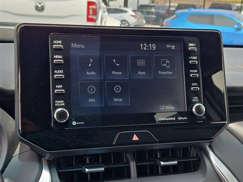 Used 2022 Toyota Venza LE AWD/4WD image 6