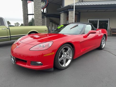 Used 2005 Chevrolet Corvette Convertible w/ Preferred Equipment Group RWD image 1