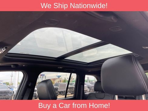 Used 2022 Jeep Grand Cherokee Overland AWD/4WD image 10