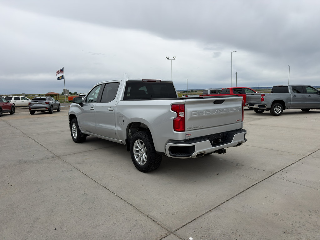 Used 2021 Chevrolet Silverado 1500 RST w/ Z71 Off-Road Package AWD/4WD image 3