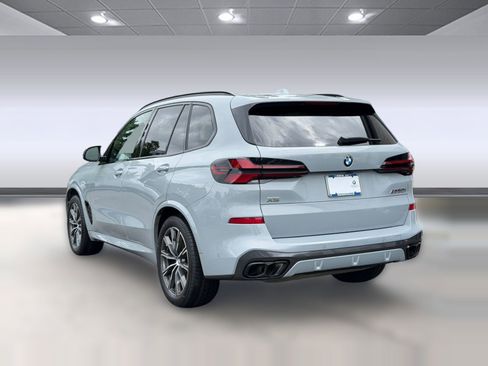 Certified 2026 BMW X5 M60i AWD/4WD image 3