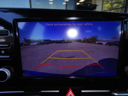 Used 2022 Hyundai Elantra SEL w/ Convenience Package image 10