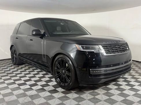 Used 2024 Land Rover Range Rover Long Wheelbase SE AWD/4WD image 10