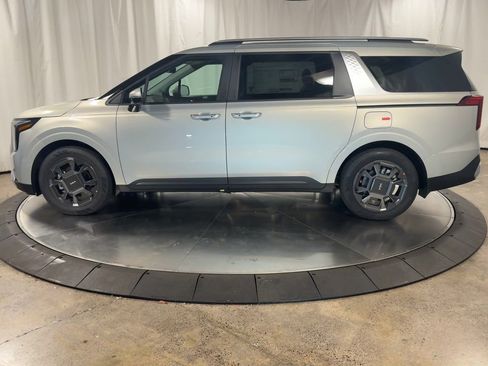 New 2026 Kia Carnival EX image 7