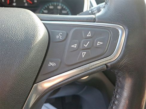 Used 2018 Chevrolet Equinox LT image 21