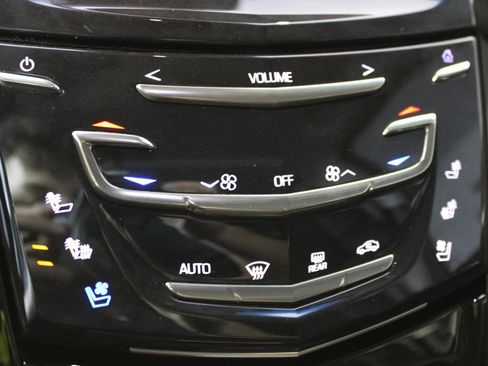 Used 2020 Cadillac Escalade ESV Luxury AWD/4WD image 27