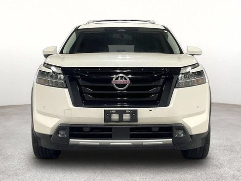 Used 2022 Nissan Pathfinder SL w/ SL Premium Package FWD image 4