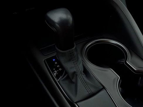 Used 2021 Toyota Camry SE image 32