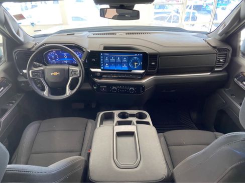Used 2025 Chevrolet Silverado 1500 LT image 18