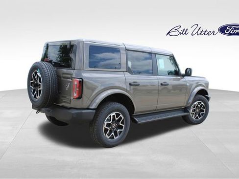 New 2026 Ford Bronco Outer Banks AWD/4WD image 3