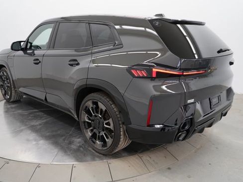 Used 2025 BMW XM image 45