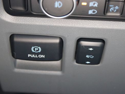 Used 2023 Ford F150 Lariat AWD/4WD image 46