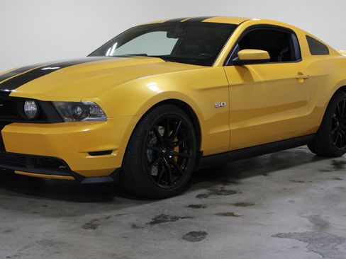 Used 2011 Ford Mustang GT RWD image 21