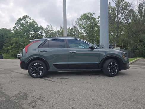 Used 2024 Kia Niro Wave w/ Wave Preserve Package FWD image 18