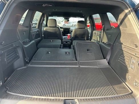 Used 2025 GMC Acadia Denali w/ Super Cruise Package image 26