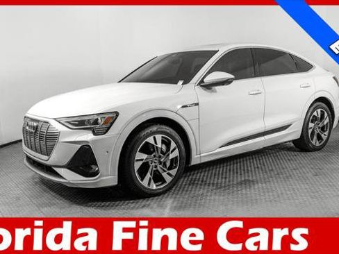 Used 2022 Audi e-tron Premium Plus w/ Premium Plus Package image 1