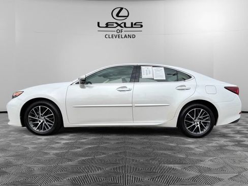 Used 2017 Lexus ES 350 w/ Premium Package FWD image 3