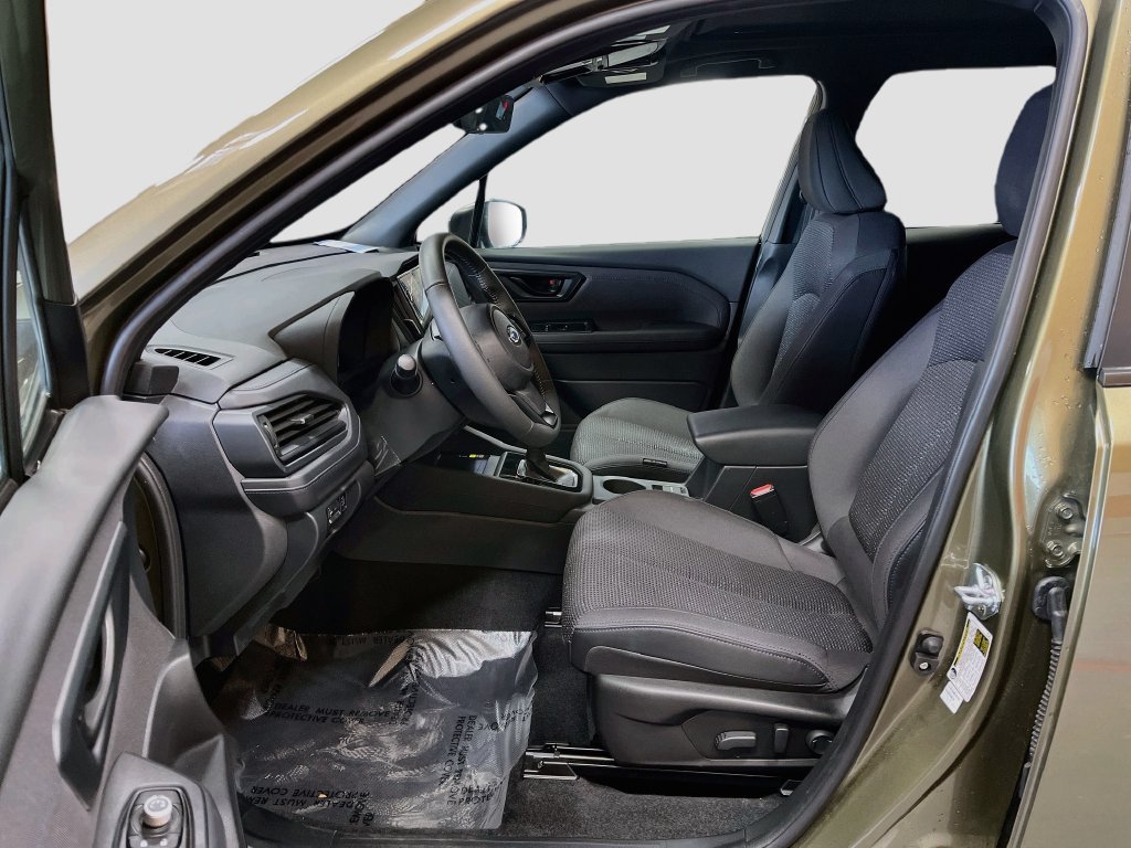 Used 2025 Subaru Forester Premium AWD/4WD image 20