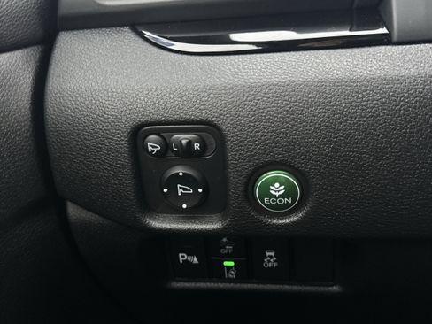 Used 2022 Honda Pilot Elite image 35