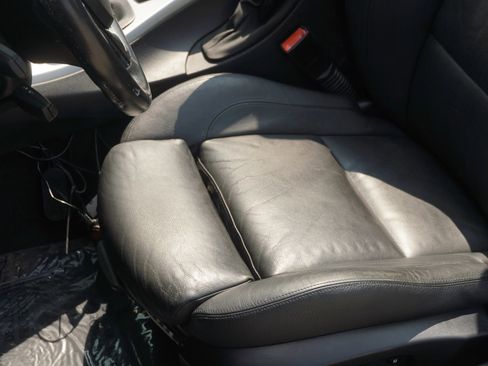 Used 2011 BMW 335i 335i Convertible 2D image 34