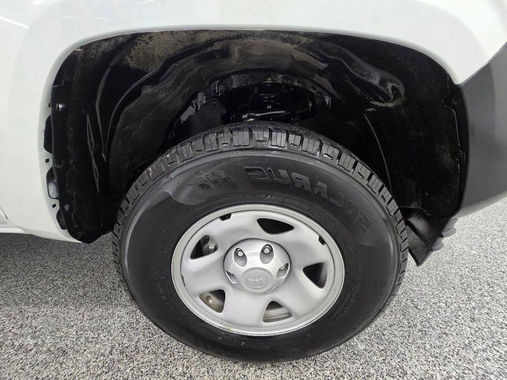 Used 2020 Toyota Tacoma SR RWD image 29