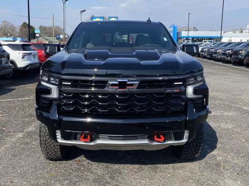 New 2026 Chevrolet Silverado 1500 ZR2 AWD/4WD image 2