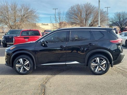 Used 2023 Nissan Rogue SL w/ SL Premium Package image 7