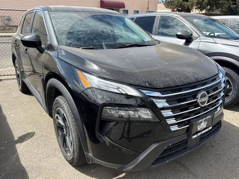 Certified 2025 Nissan Rogue SV AWD/4WD image 2