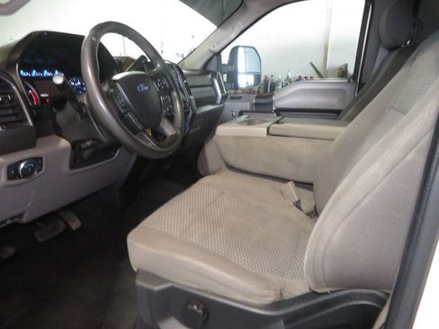 Used 2019 Ford F250 XLT AWD/4WD image 19