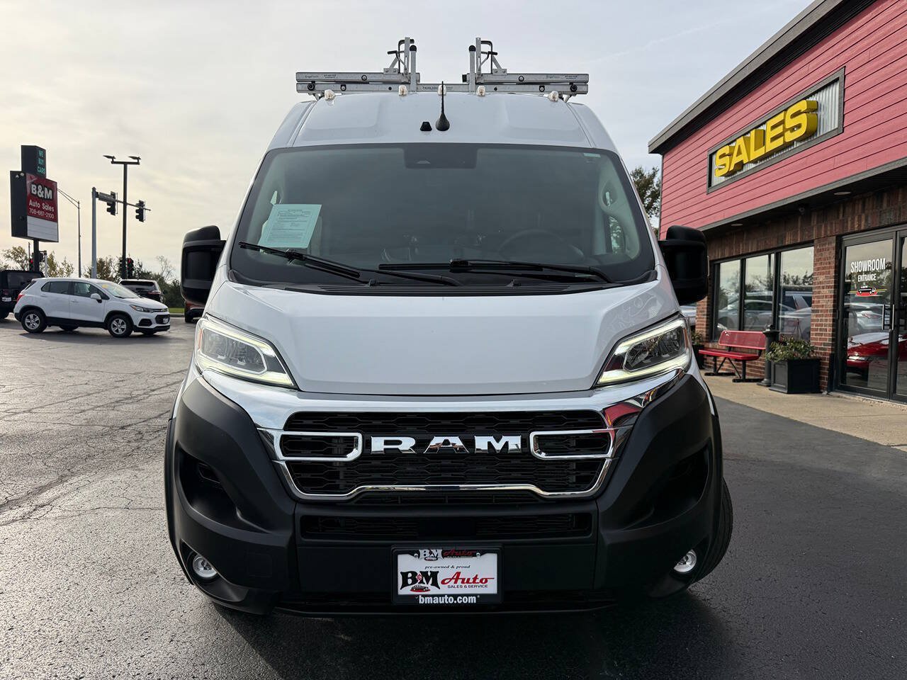 Used 2024 RAM ProMaster 1500 w/ Quick Order Package 22G SLT FWD image 2