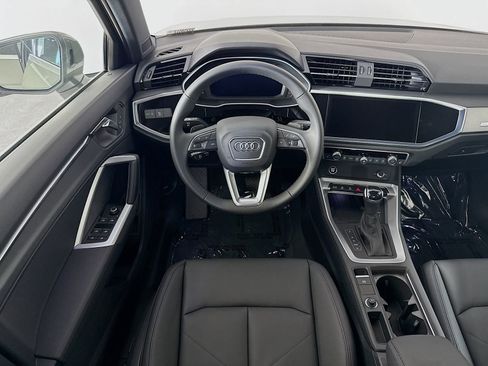 Certified 2025 Audi Q3 2.0T Premium w/ Convenience Package AWD/4WD image 22