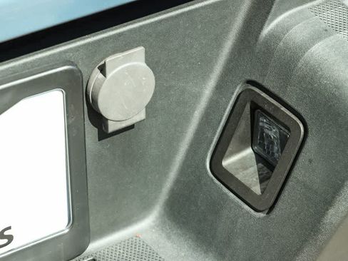 Used 2023 Ford F150 Lariat w/ Equipment Group 502A High AWD/4WD image 29