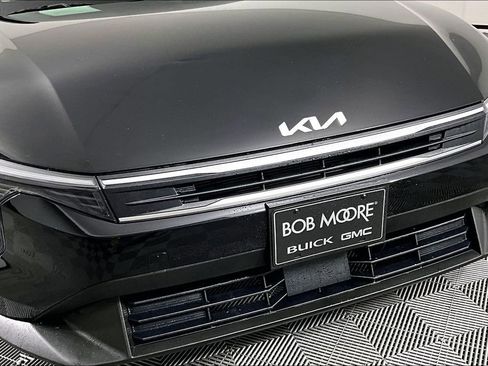 Used 2025 Kia K4 FWD image 29