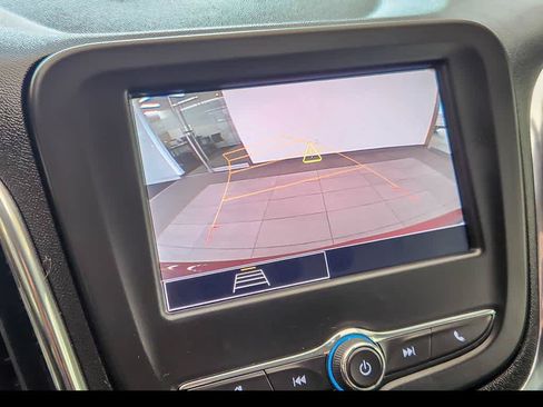 Used 2024 Chevrolet Equinox LT w/ LPO, Floor Liner Package FWD image 16