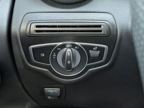 Certified 2022 Mercedes-Benz GLC 43 AMG 4MATIC image 21