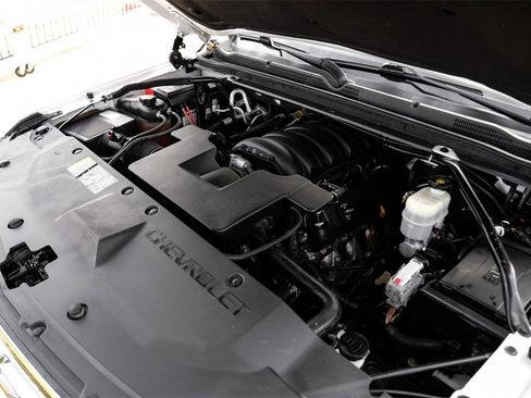 Used 2020 Chevrolet Suburban Premier w/ 6.2L Performance Package image 53