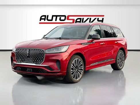 Used 2025 Lincoln Aviator Black Label image 3
