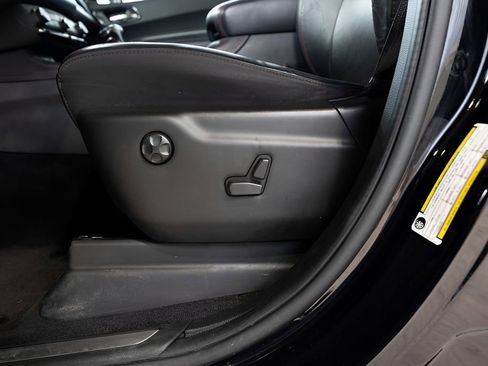 Used 2022 Dodge Durango R/T w/ Blacktop Package AWD/4WD image 50
