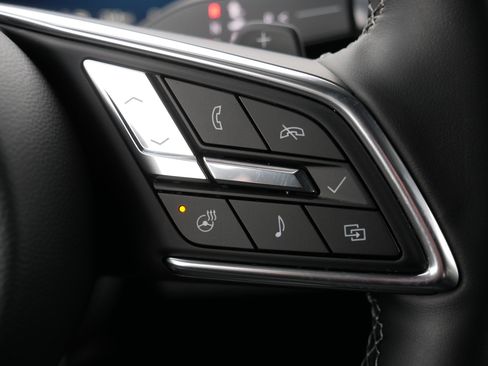 Used 2025 Buick Enclave Preferred image 29