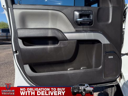 Used 2015 Chevrolet Silverado 2500 LTZ w/ LTZ Plus Package image 12