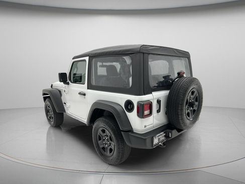 Used 2025 Jeep Wrangler Sport AWD/4WD image 6